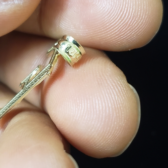 10kt Gold Letter F Pendant - Picture 10 of 11